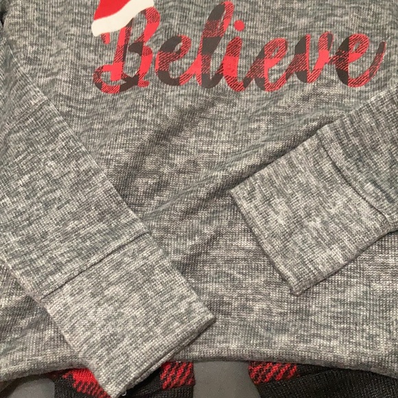 Toddler “Believe” Holiday Pajama 2 Piece Set Size 3T - Picture 3 of 8